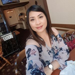 Meet your Posher, Maria dee